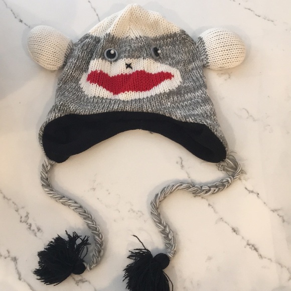 Childs winter hat - Picture 1 of 1